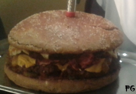 Domácí mega hamburger