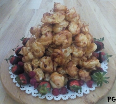 Croquembouche